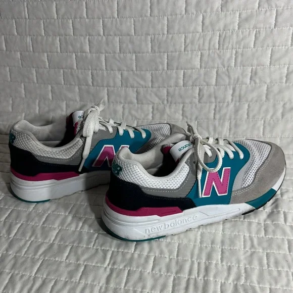 New Balance 997H Women's Sneakers in White, Pink, Teal, and Gray. NO INSOLES - Picture 1 of 7